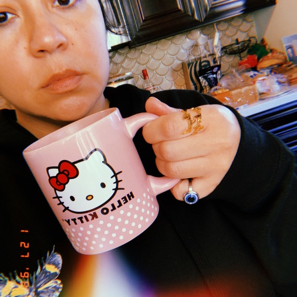 Threads of Violet - Picture 15 of 16